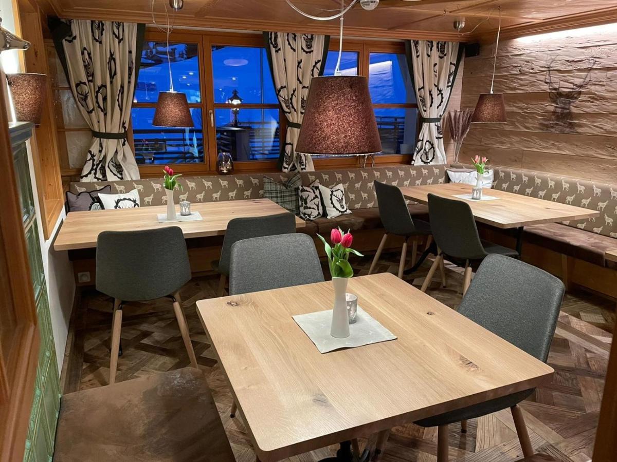 Hotel Alpenrose การ์กเอลเลิน ภายนอก รูปภาพ