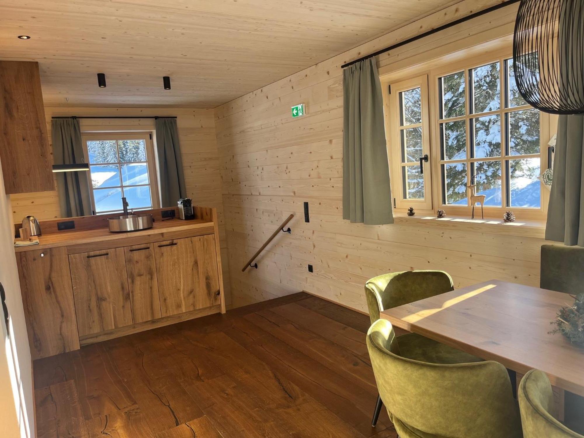 Hotel Alpenrose การ์กเอลเลิน ภายนอก รูปภาพ