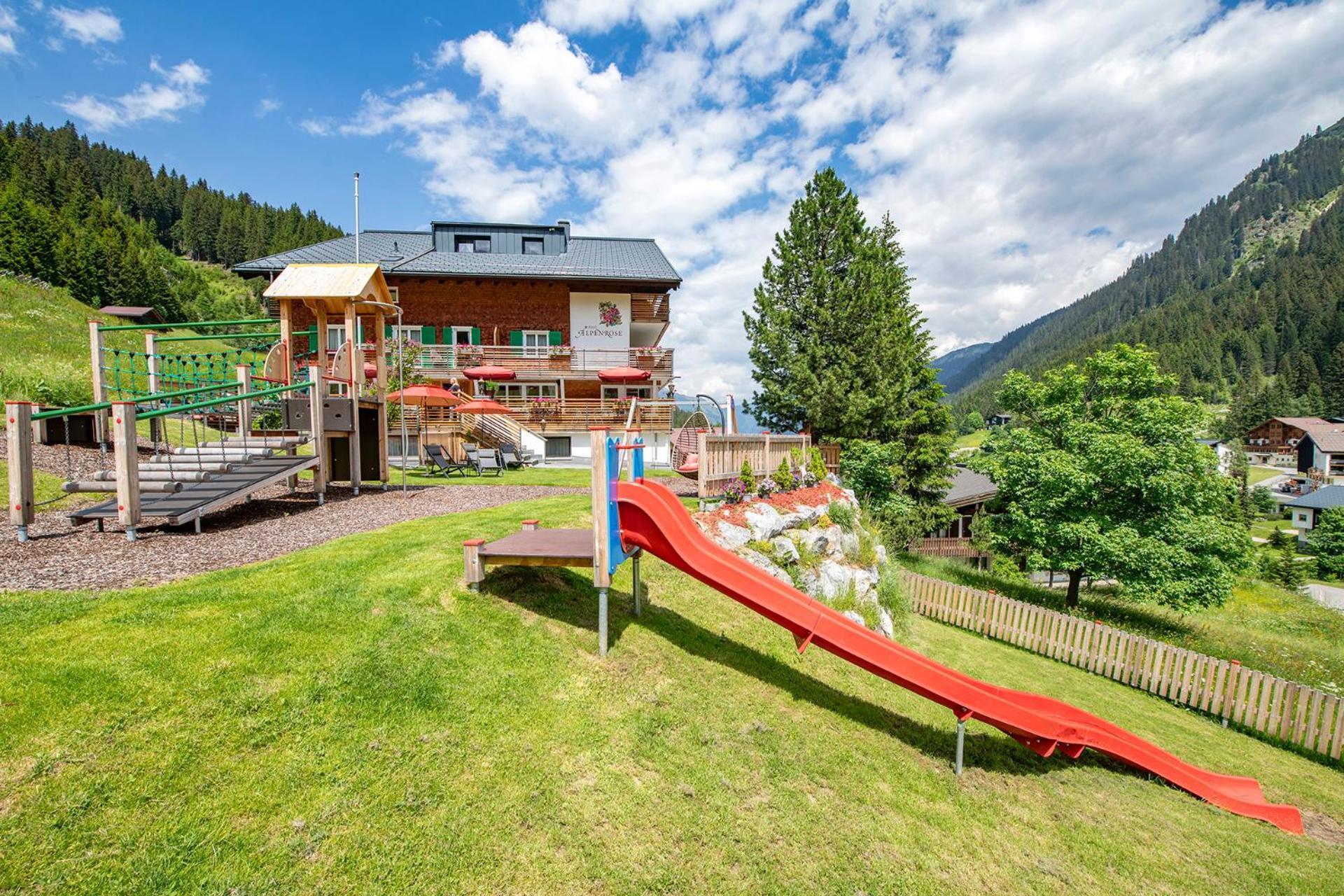 Hotel Alpenrose การ์กเอลเลิน ภายนอก รูปภาพ